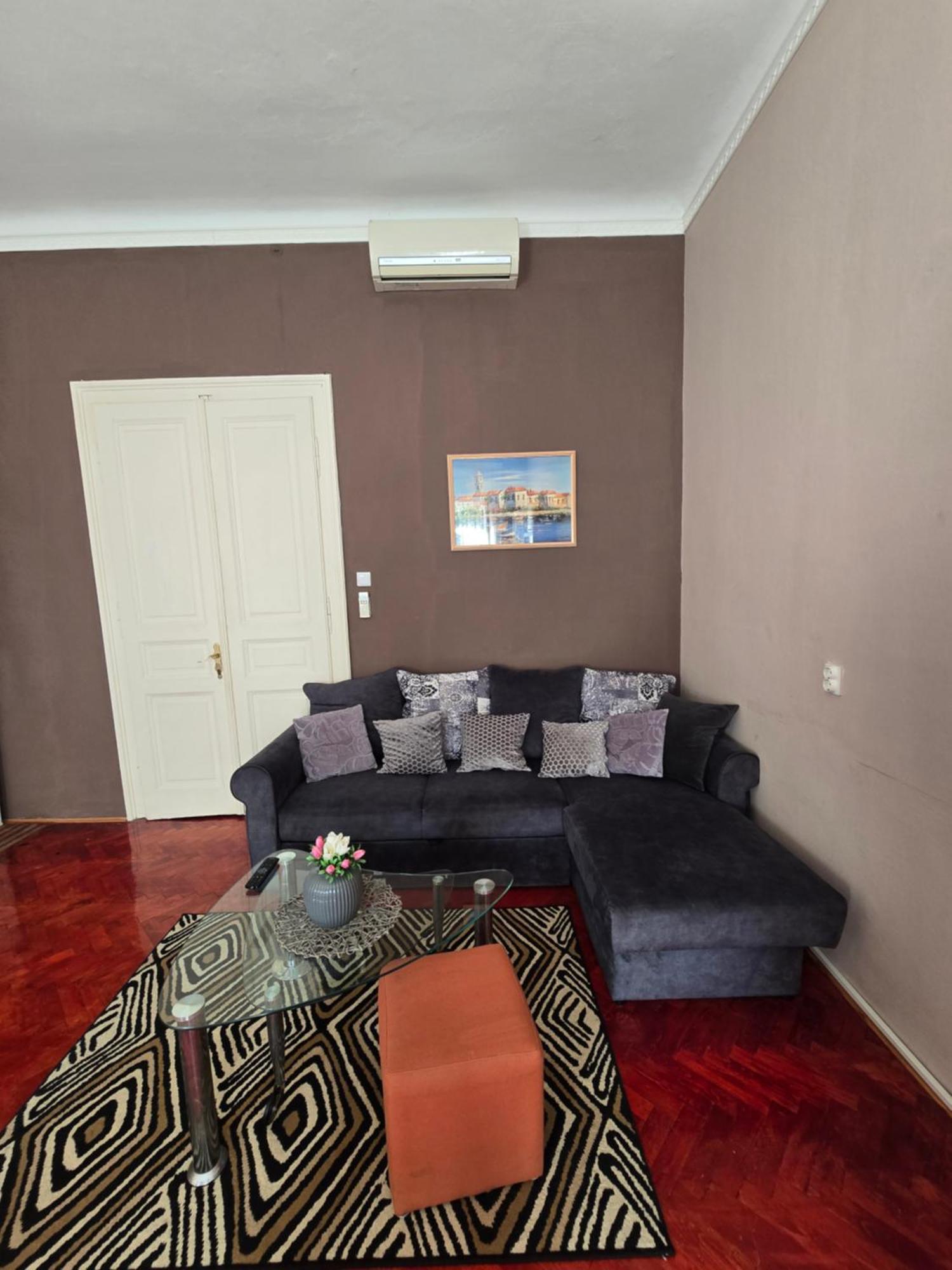 Apartman Prvi Red Do Mora ツリクヴェニツァ エクステリア 写真