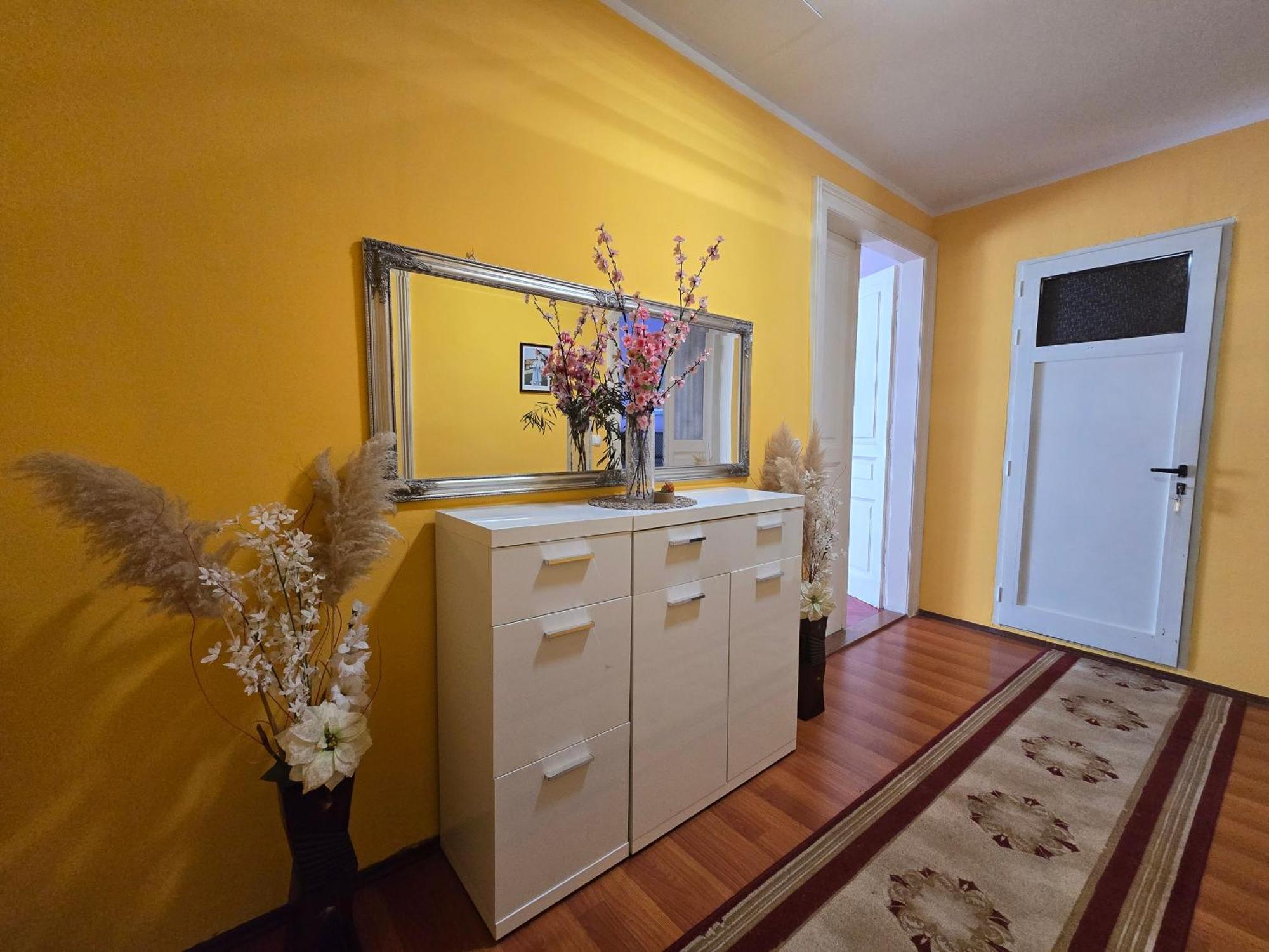 Apartman Prvi Red Do Mora ツリクヴェニツァ エクステリア 写真